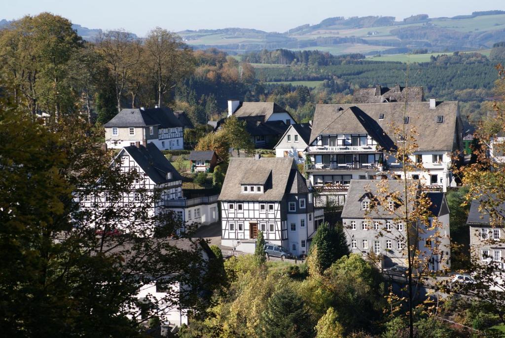 Zur Fredeburg Hotell Schmallenberg Exteriör bild