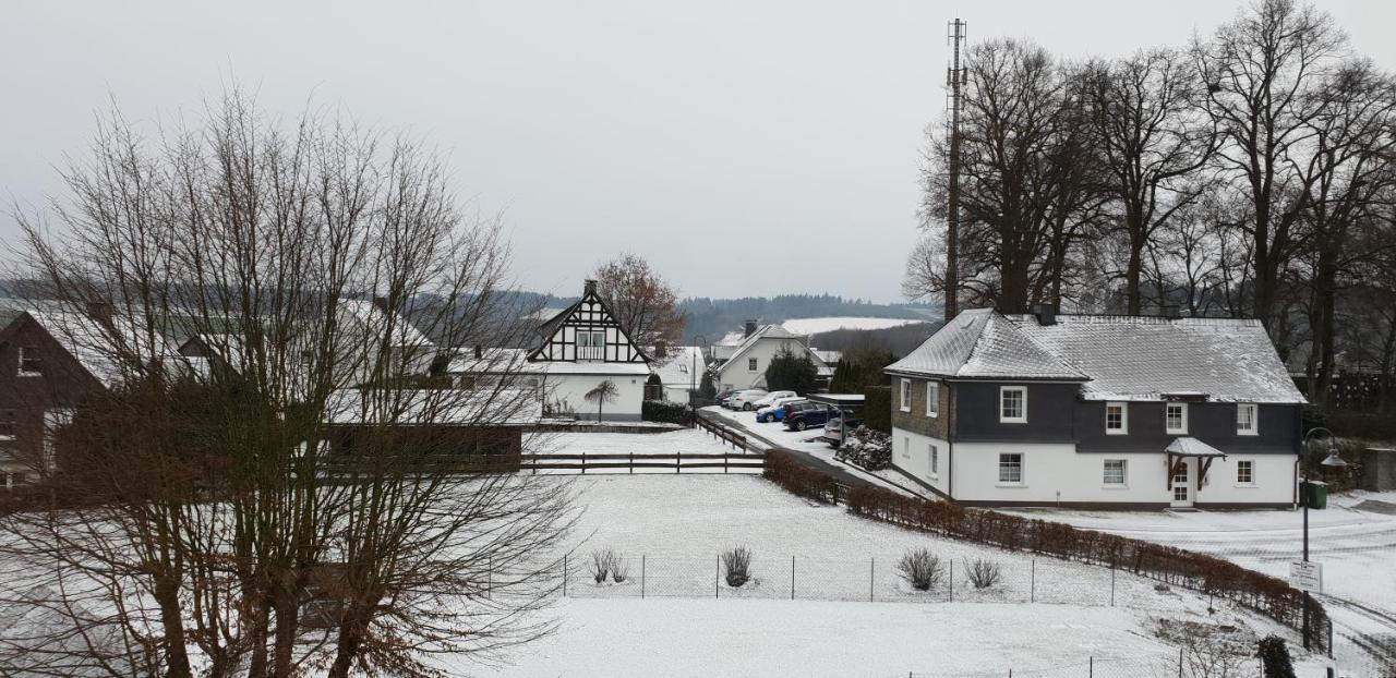 Zur Fredeburg Hotell Schmallenberg Exteriör bild